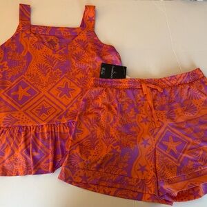 New medium cuddl duds short pajamas set